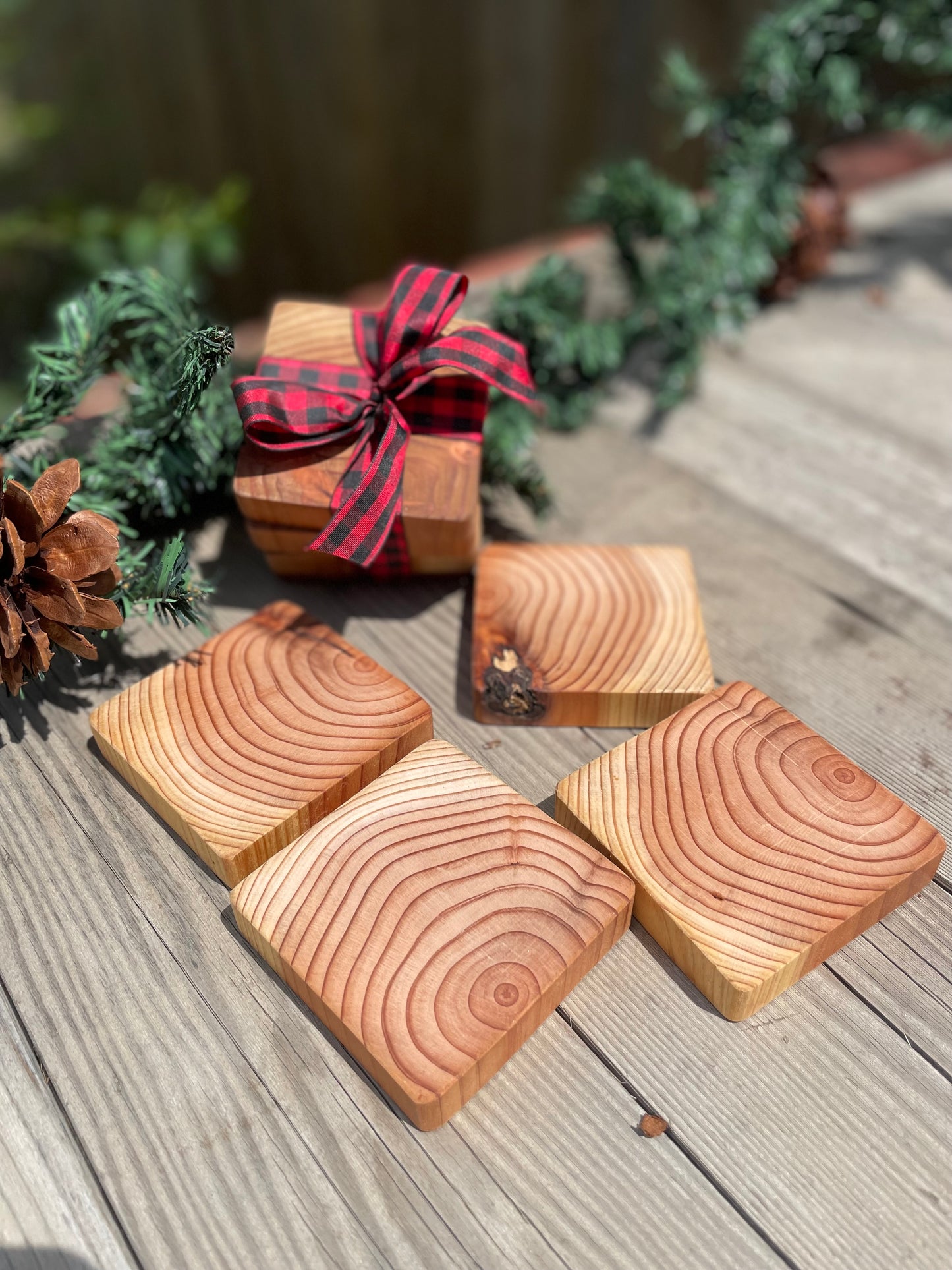 Solid Redwood Rustic Wooden Coaster Set (x4)