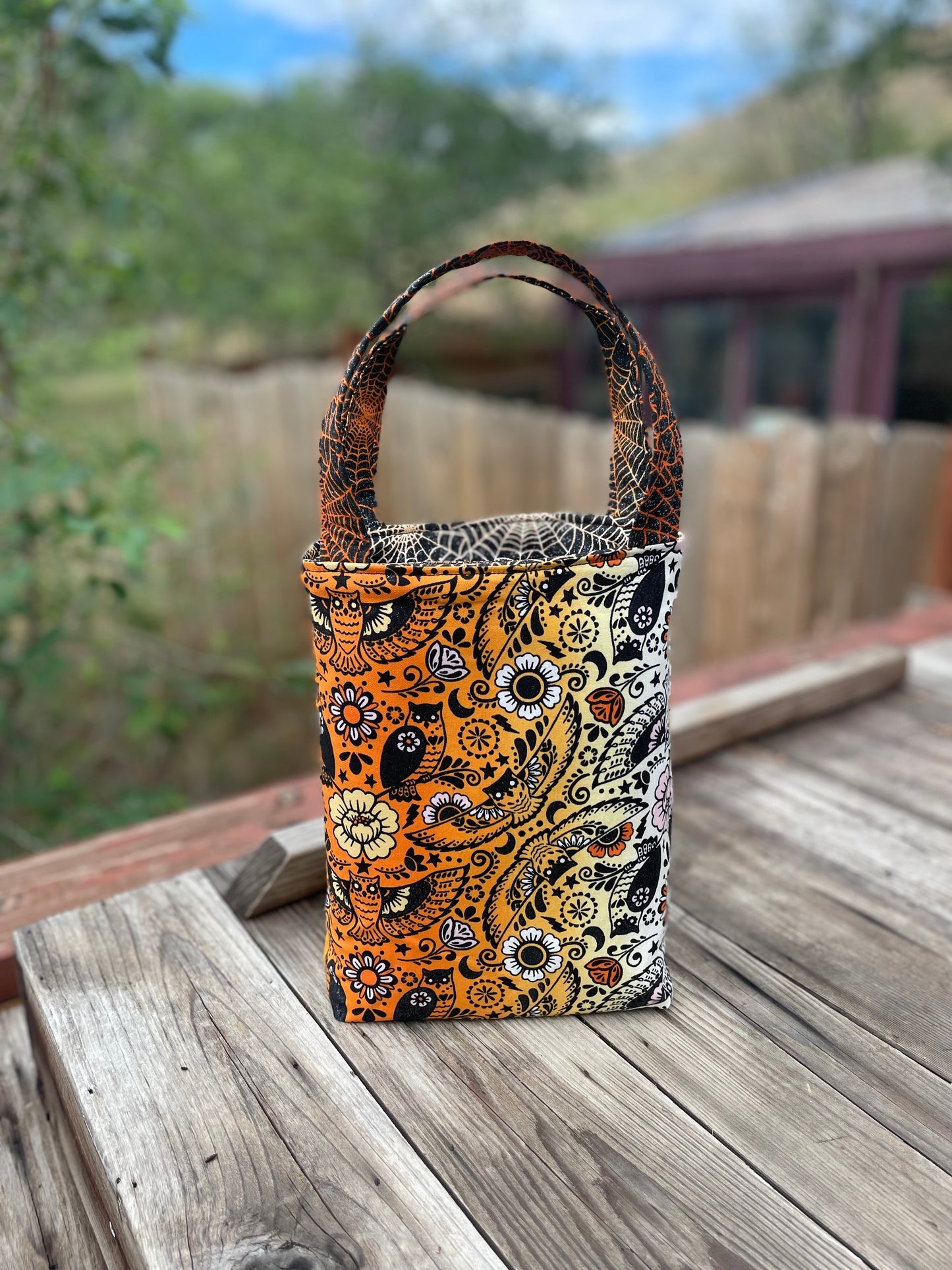 Med Halloween Bag - Spider web and Owls